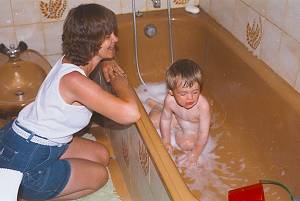 Max in the bath